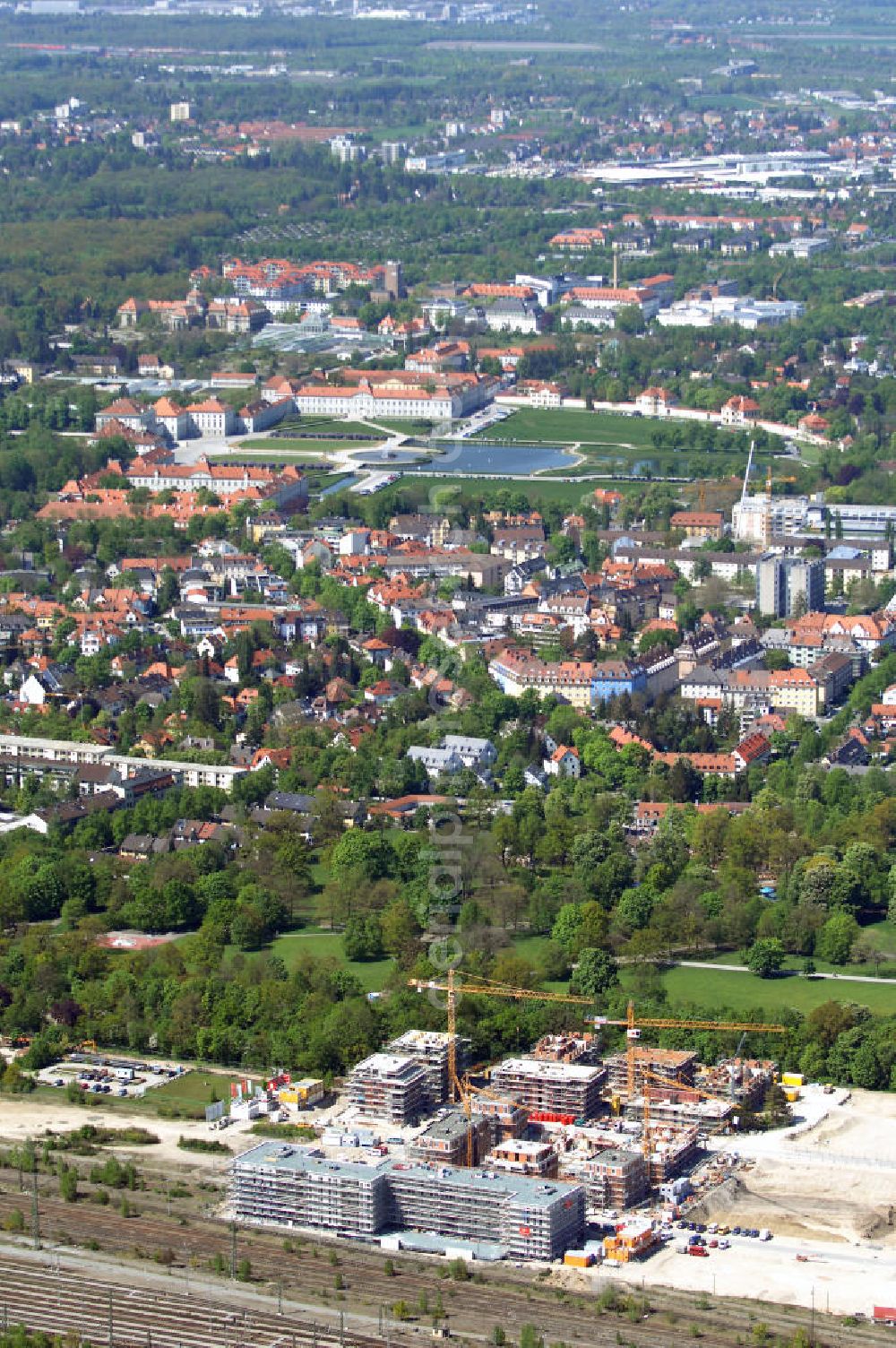 München from above - Baustelle des Wohnneubaugebietes Wotan- Winfriedstrasse am Hirchgarten der Concept Bau - Premier GmbH.