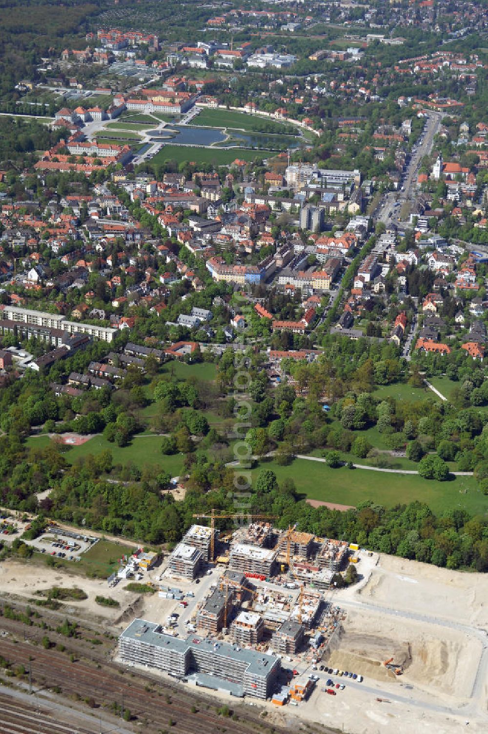 Aerial image München - Baustelle des Wohnneubaugebietes Wotan- Winfriedstrasse am Hirchgarten der Concept Bau - Premier GmbH.