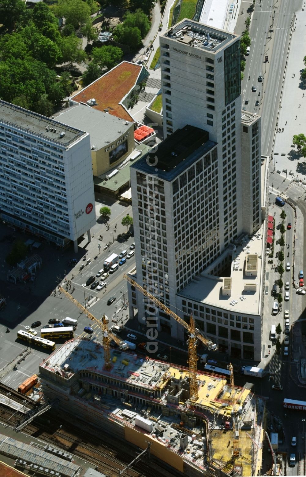 Berlin from the bird's eye view: Construction site of ZOOM BERLIN - business building at the Kantstrasse - Joachimsthalerstrasse - Hardenbergstrasse in the district of Charlottenburg-Wilmersdorf district in Berlin, Germany