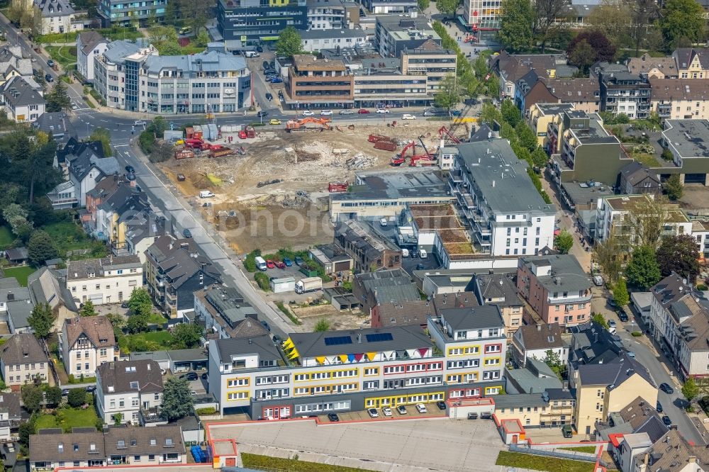 Aerial image Velbert - Construction site to demolish the disused building complex of the former shopping center on Gruenstrasse - Friedrichstrasse in Velbert in the state North Rhine-Westphalia, Germany