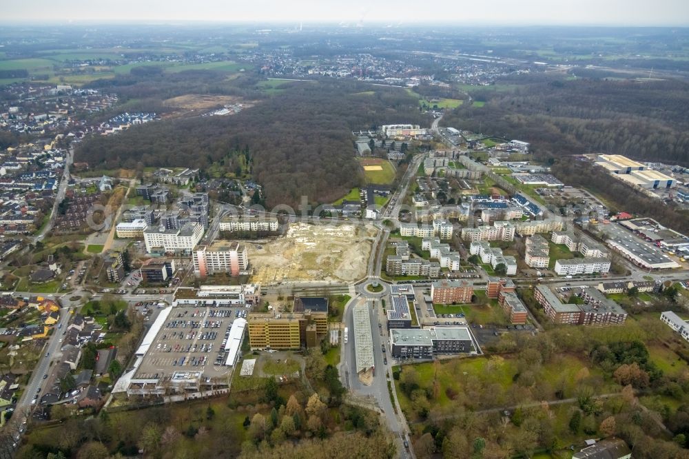 Aerial image Bergkamen - Construction site to demolish the disused building complex of the former shopping center Turmarkaden between Toeddinghauser Strasse and Gedaechtnisstrasse in the district Weddinghofen in Bergkamen in the state North Rhine-Westphalia, Germany