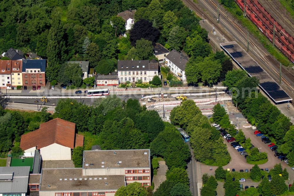 Bochum from above - Construction site for the expansion of the main road in Langendreer in Bochum in North Rhine-Westphalia