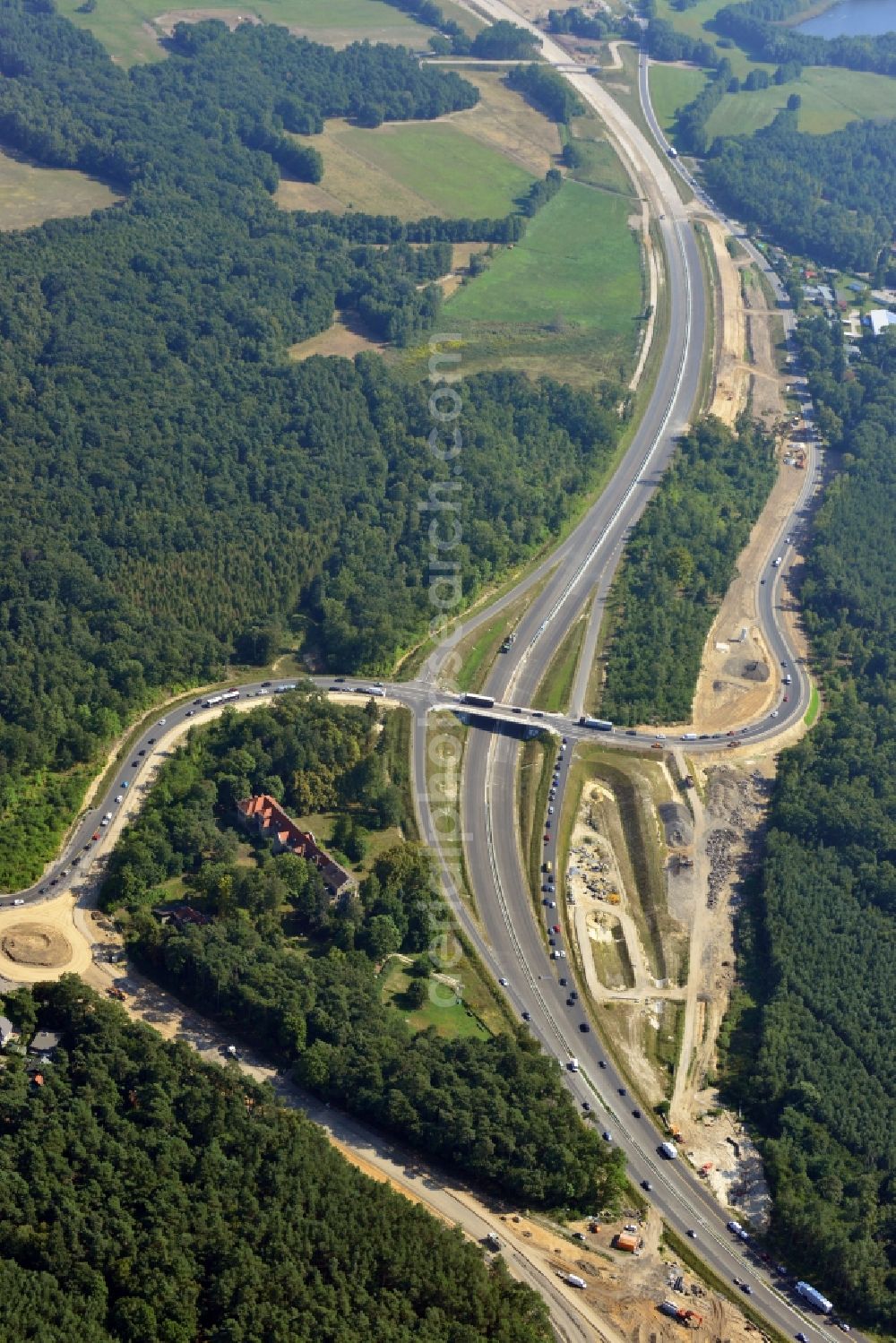 Aerial photograph Stahnsdorf OT Güterfelde - Construction for the expansion and reconstruction of the country's road to L40 bypass Güterfelde in Brandenburg