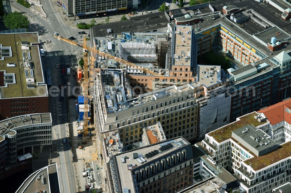 Aerial image Hamburg - Building site of the Residential and commercial building quarter Stadthoefe-Quartier at Stadthausbruecke in the district Neustadt in Hamburg. Involved comanys are Stadthoefe Baugesellschaft mbH & Co. KG, Quantum Immobilien AG, AUG. PRIEN Unternehmensgruppe. Involved architects are David Chipperfield, Architects und Kuehn Malvezzi, Stephen Williams Associates