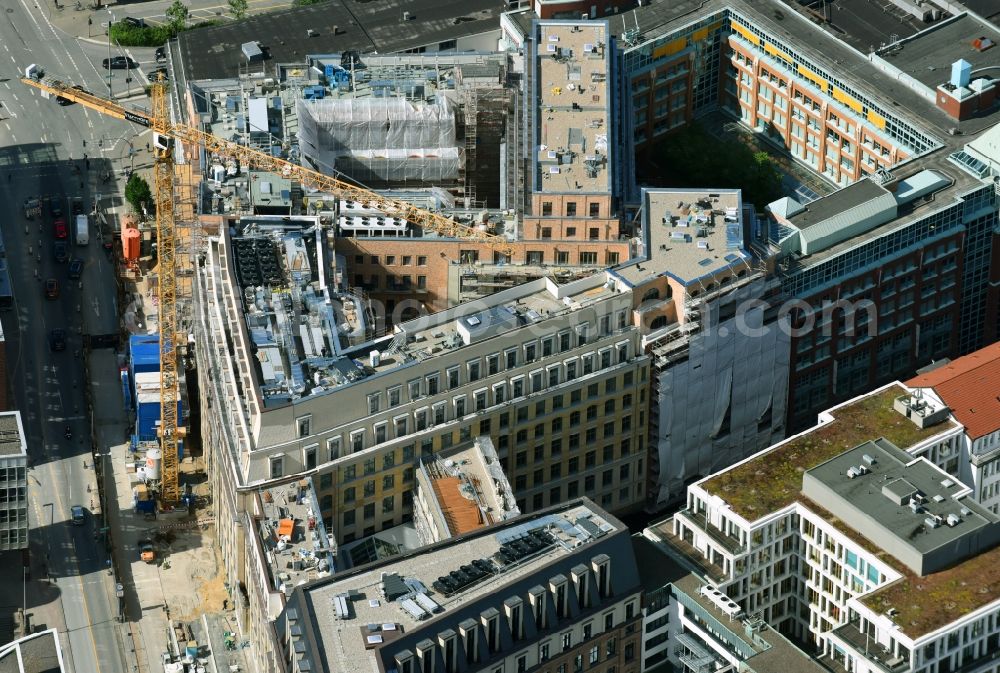 Aerial photograph Hamburg - Building site of the Residential and commercial building quarter Stadthoefe-Quartier at Stadthausbruecke in the district Neustadt in Hamburg. Involved comanys are Stadthoefe Baugesellschaft mbH & Co. KG, Quantum Immobilien AG, AUG. PRIEN Unternehmensgruppe. Involved architects are David Chipperfield, Architects und Kuehn Malvezzi, Stephen Williams Associates