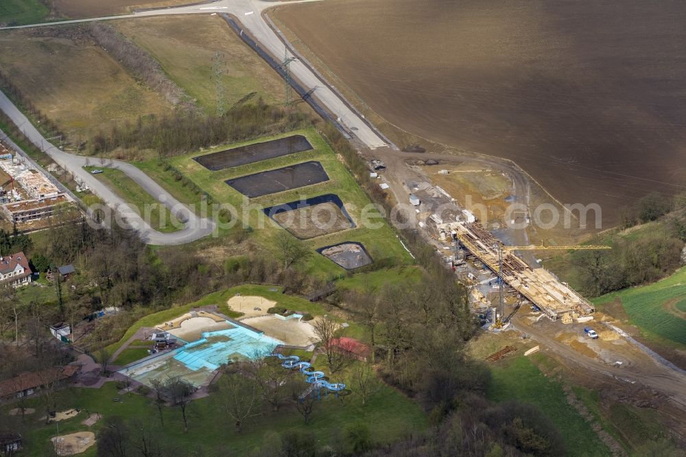 Mettmann from above - Construction site of new bridge in Linde Heider Strasse in Mettmann in North Rhine-Westphalia