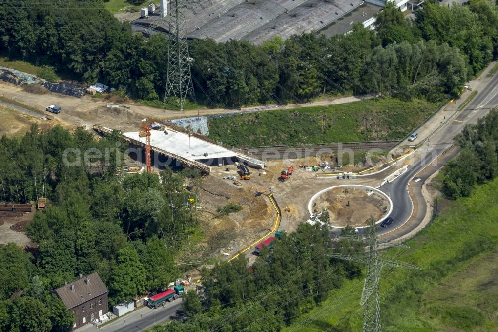 Mettmann from the bird's eye view: Construction site of new bridge in Linde Heider Strasse in Mettmann in North Rhine-Westphalia. Building contractor is the company Betam GmbH NL Engineering