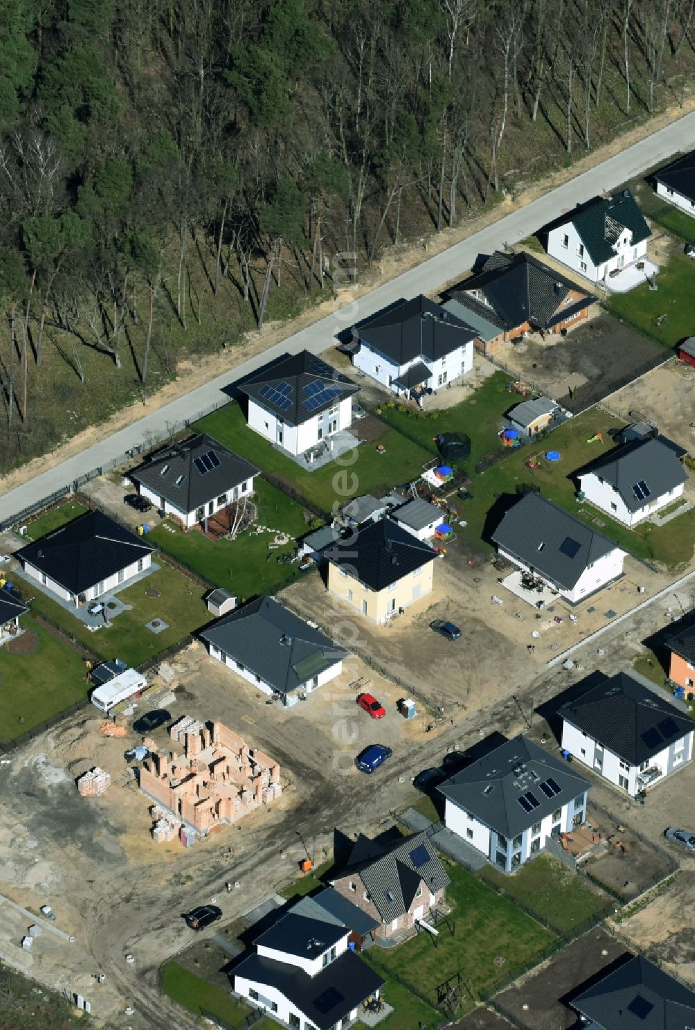 Hoppegarten from above - Construction site to house settlement Rennbahnallee in Dahlwitz-Hoppegarten in Brandenburg