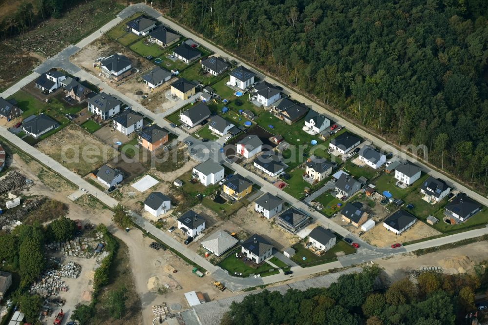 Hoppegarten from above - Construction site to house settlement Rennbahnallee in Dahlwitz-Hoppegarten in Brandenburg