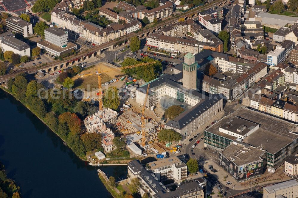 Mülheim an der Ruhr from the bird's eye view: Construction site for the extension of the Town Hall on the river bank in Muelheim an der Ruhr in North Rhine-Westphalia