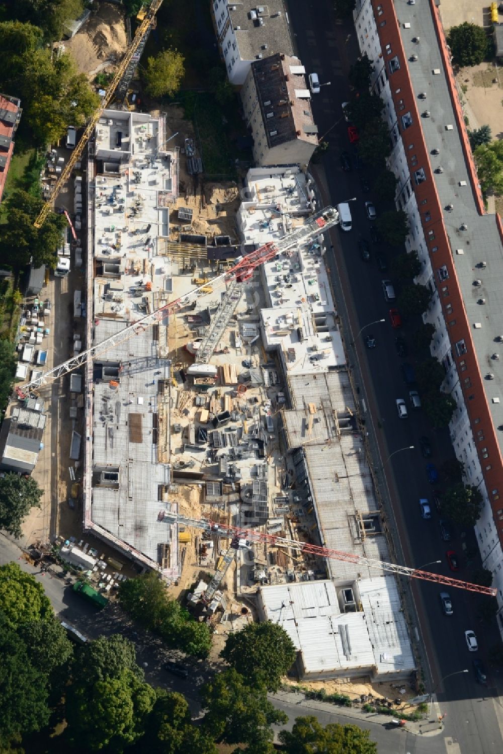 Berlin Köpenick from the bird's eye view: New residential construction in the Glienicke corner Adlershofer road in Köpenick in Berlin