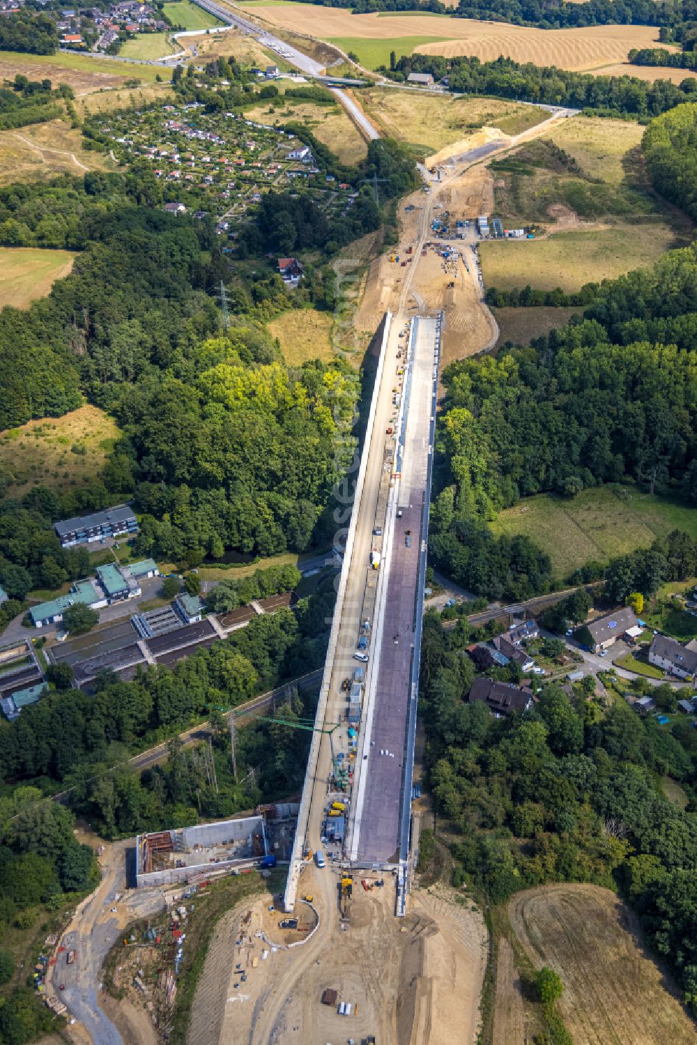 Aerial photograph Heiligenhaus - New construction of the Highway - motorway bridge Angerbachtalbruecke of the BAB A44 in Hofermuehle in the state North Rhine-Westphalia, Germany