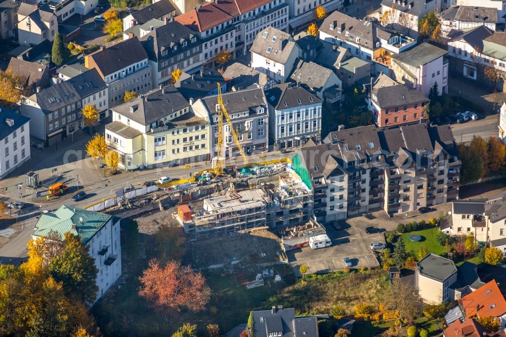 Aerial image Arnsberg - Construction site to build a new multi-family residential complex on Boemerstrasse and Neumarkt in Arnsberg in the state of North Rhine-Westphalia. The project is being developet by Meyer & Partner