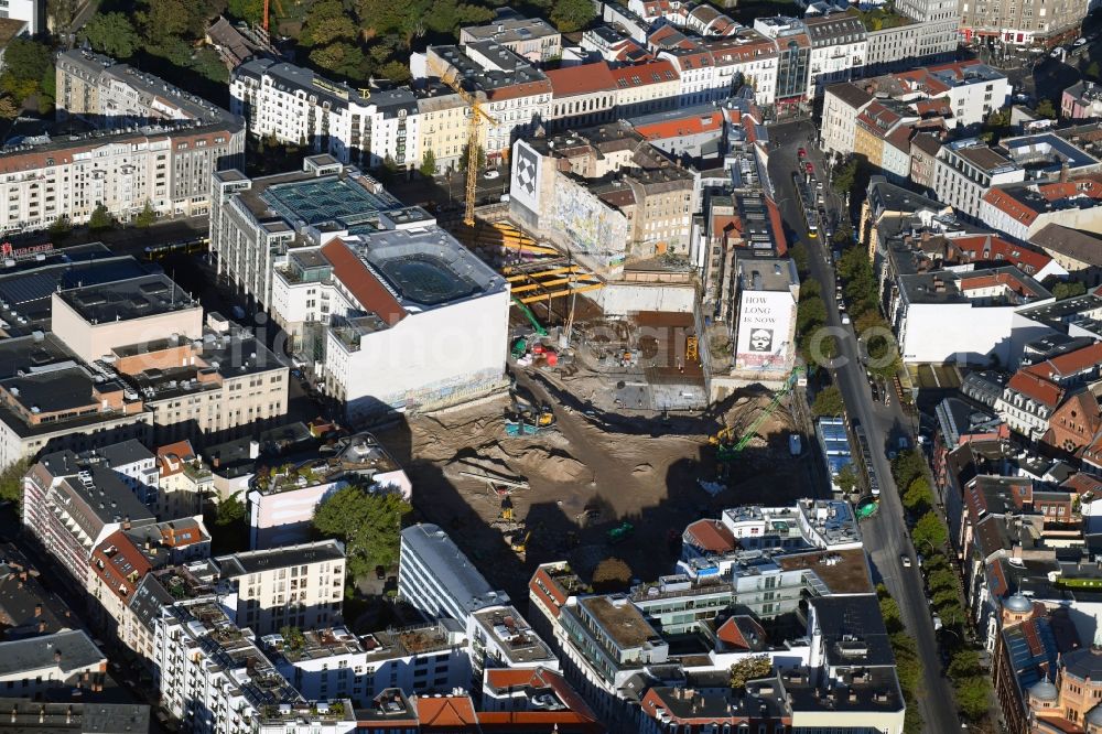 Berlin from the bird's eye view: Construction site for the new building Areal on Tacheles on Oranienburger Strasse in the district Mitte in Berlin, Germany