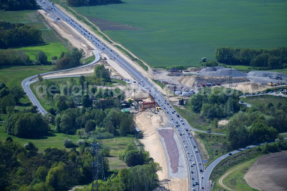 Aerial photograph Mühlenbecker Land - New construction of the motorway route of BAB A10 on entry in the district Summt in Muehlenbecker Land in the state Brandenburg, Germany