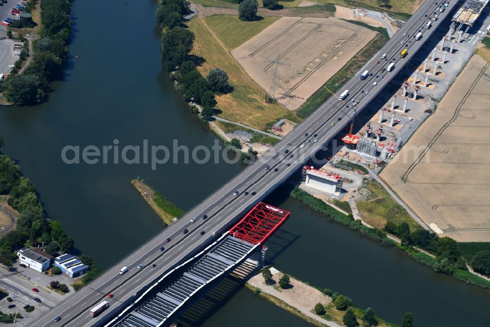 Aerial photograph Heilbronn - New construction of the Highway - motorway bridge of the Neckartalbruecke of BAB A6 in Heilbronn in the state Baden-Wurttemberg, Germany