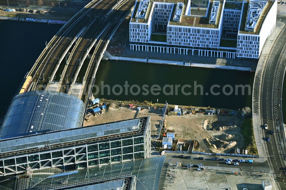 Aerial photograph Berlin - Construction site for the new building of U-Bahn Linie U5 on Friedrich-List-Ufer corner Hugo-Preuss-Bruecke in Berlin, Germany