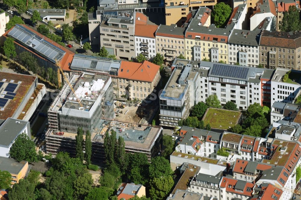 Aerial image Berlin - Construction site of the new Berlin Institute for Medical Systems BIMSB on Hannoversche Strasse in the district of Mitte in Berlin, Germany