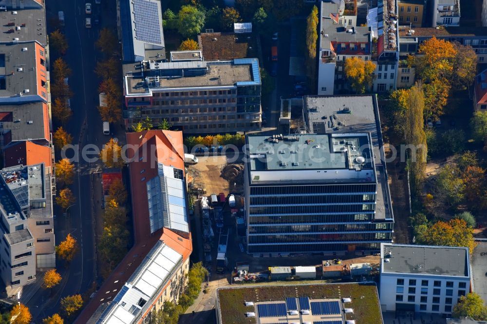 Berlin from the bird's eye view: Construction site of the new Berlin Institute for Medical Systems BIMSB on Hannoversche Strasse in the district of Mitte in Berlin, Germany