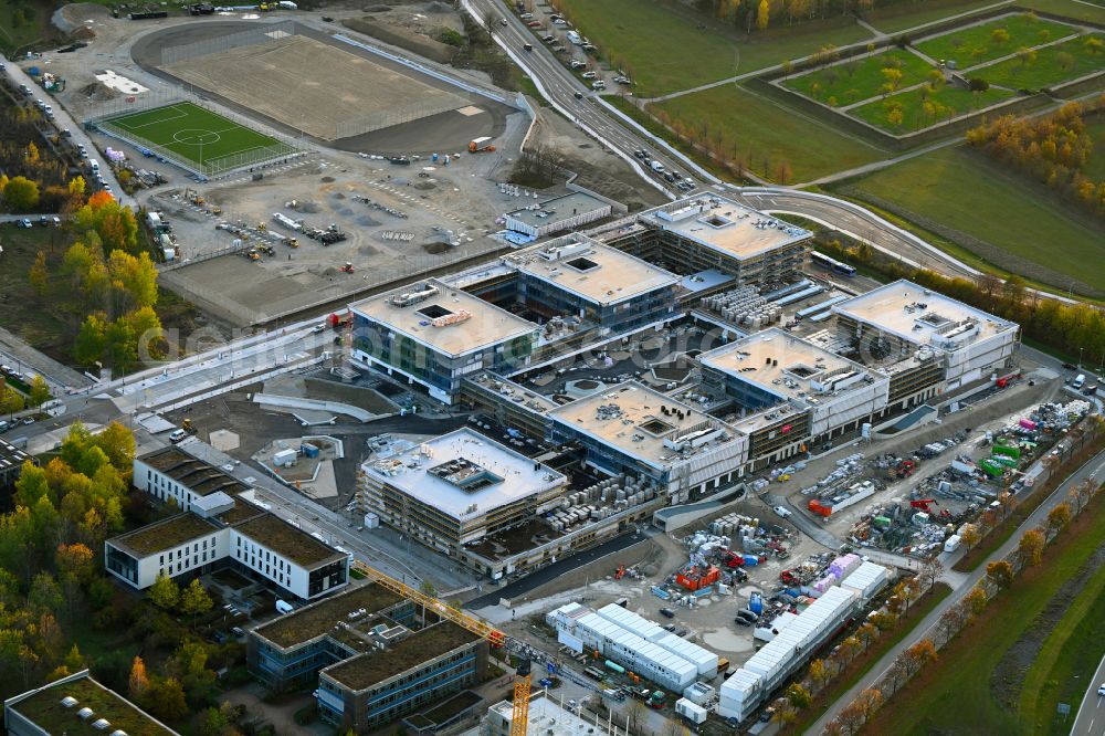 München from the bird's eye view: New construction site of the school building Am Huellgraben - Joseph-Wild-Strasse in the district Riem in Munich in the state Bavaria, Germany