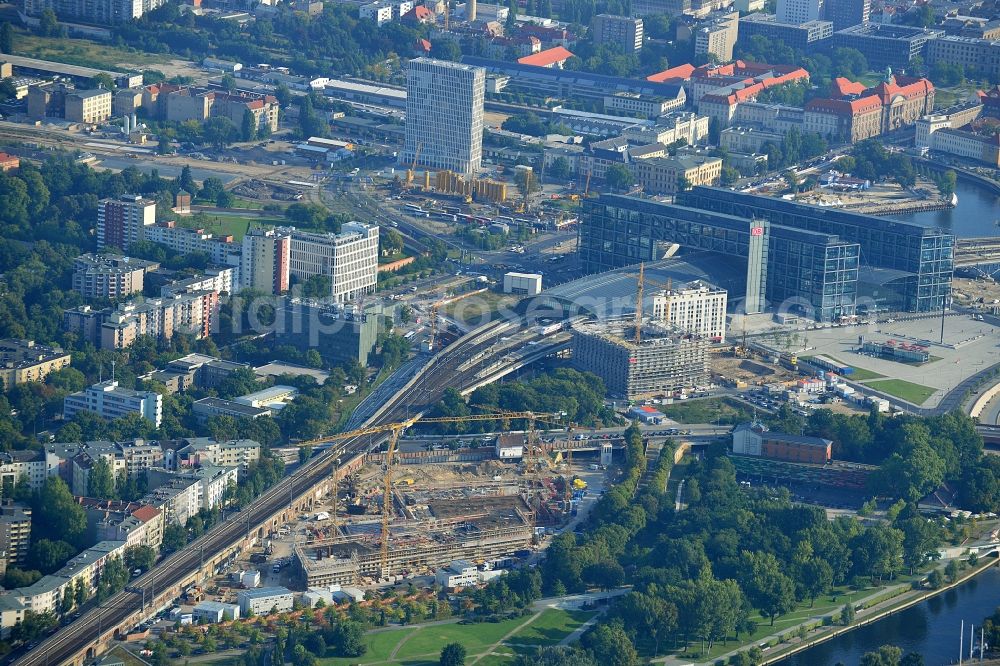 Berlin Moabit from above - View of the construction site for the new building of BMI Federal Ministry of the Interior of the Federal Capital of Berlin government district on Spreebogen in Moabit