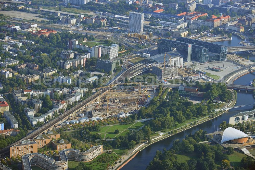 Berlin Moabit from the bird's eye view: View of the construction site for the new building of BMI Federal Ministry of the Interior of the Federal Capital of Berlin government district on Spreebogen in Moabit