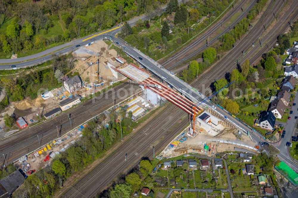 Aerial image Bochum - new construction of the bridge structure Bruecke on Lohring on street Am Lohberg in the district Innenstadt in Bochum at Ruhrgebiet in the state North Rhine-Westphalia, Germany