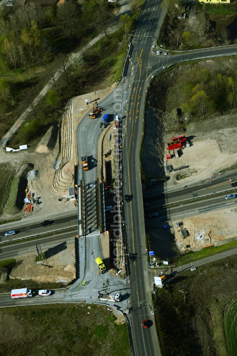 Aerial photograph Berlin - New construction of the bridge structure on Bucher Strasse at Buchholzer Graben in the district Franzoesisch Buchholz in Berlin, Germany