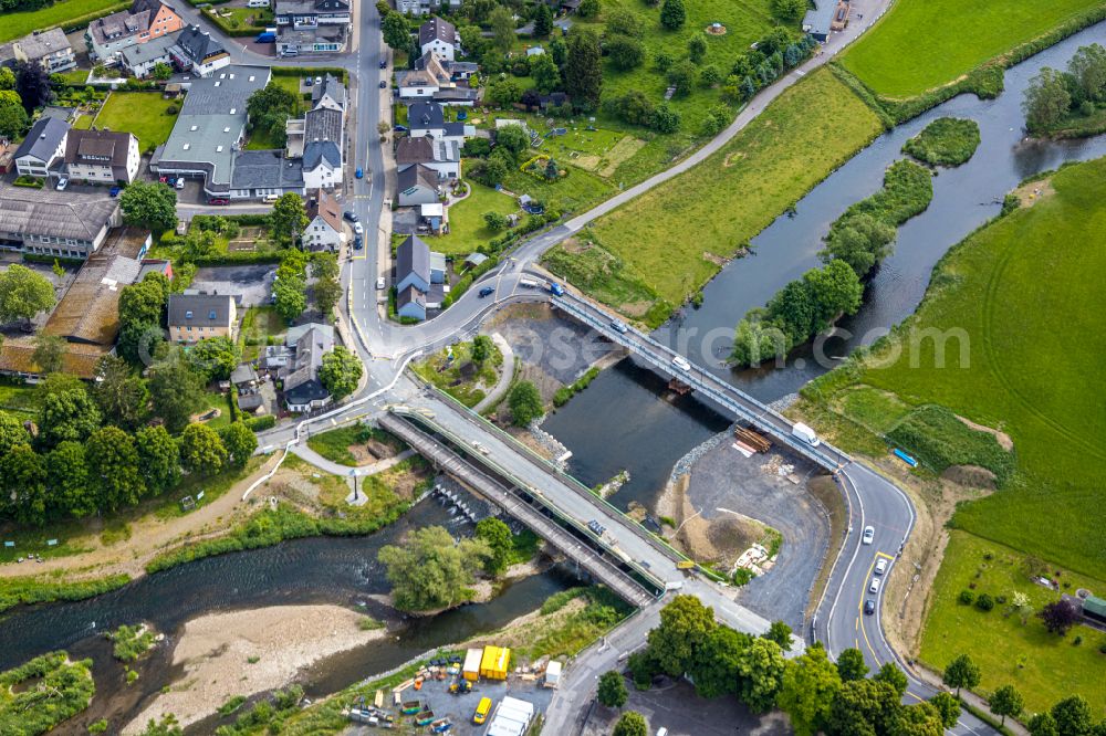 Aerial image Oeventrop - New construction of the bridge structure Dinscheder Bruecke over the Ruhr river in Oeventrop at Sauerland in the state North Rhine-Westphalia, Germany