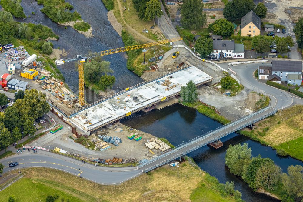 Oeventrop from the bird's eye view: New construction of the bridge structure Dinscheder Bruecke over the Ruhr river in Oeventrop at Sauerland in the state North Rhine-Westphalia, Germany