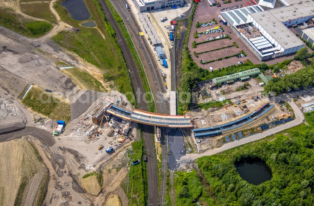 Aerial photograph Dortmund - Construction site for the new bridge structure Hildabruecke and construction of the northern link on Hildastrasse - Hoeschallee in the district of Westfalenhuette in Dortmund in the Ruhr area in the federal state of North Rhine-Westphalia, Germany
