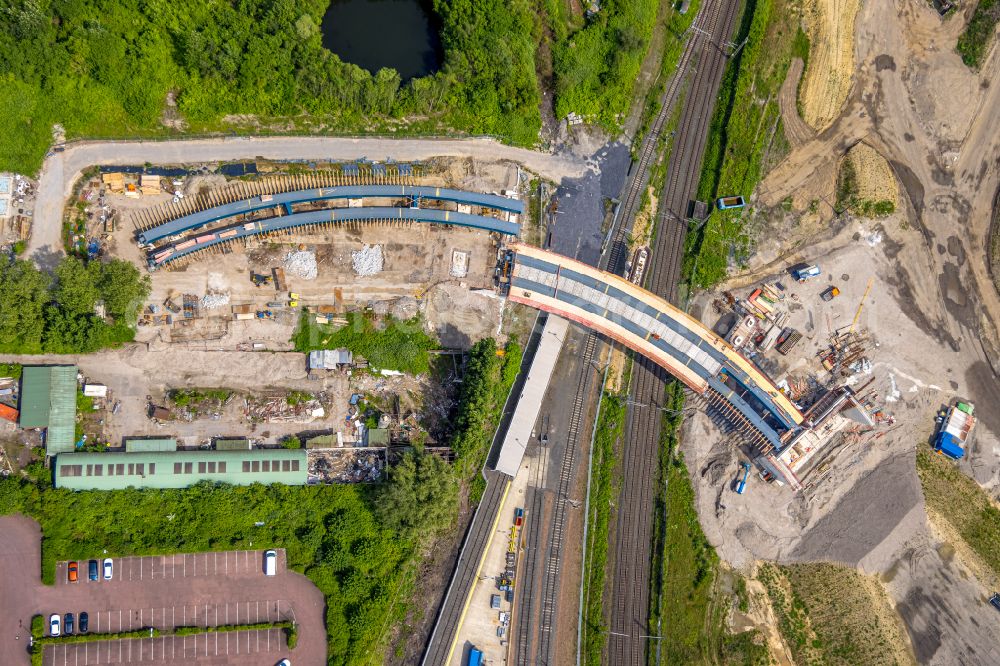 Dortmund from the bird's eye view: Construction site for the new bridge structure Hildabruecke and construction of the northern link on Hildastrasse - Hoeschallee in the district of Westfalenhuette in Dortmund in the Ruhr area in the federal state of North Rhine-Westphalia, Germany