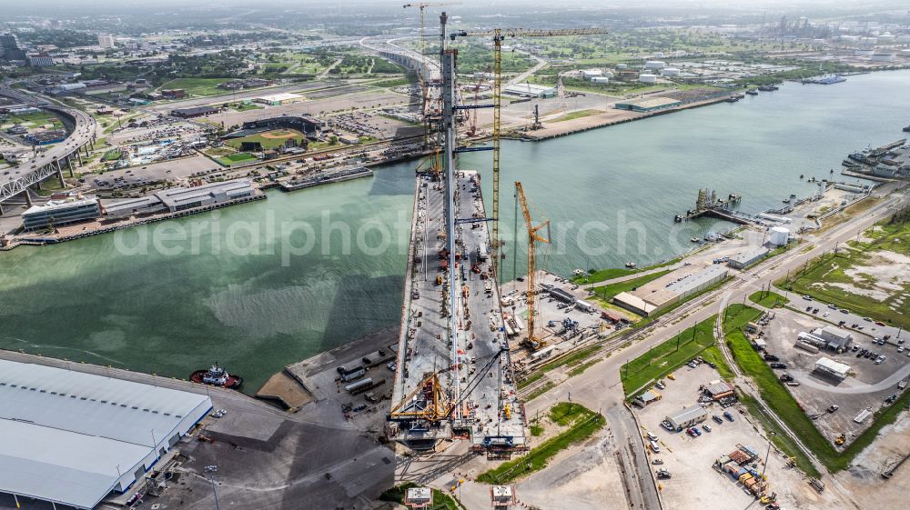 Aerial photograph Corpus Christi - New construction of the bridge structure New Harbor Bridge or US 181 Harbor Bridge on street North Sam Rankin Street in Corpus Christi in Texas, United States of America