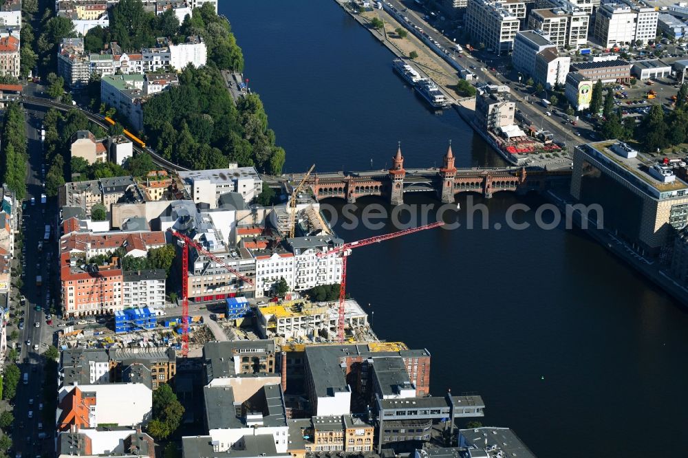 Aerial image Berlin - Construction site to build a new office and commercial building CUVRY CAMPUS on Cuvrystrasse - Schlesische Strasse in the district Kreuzberg in Berlin, Germany