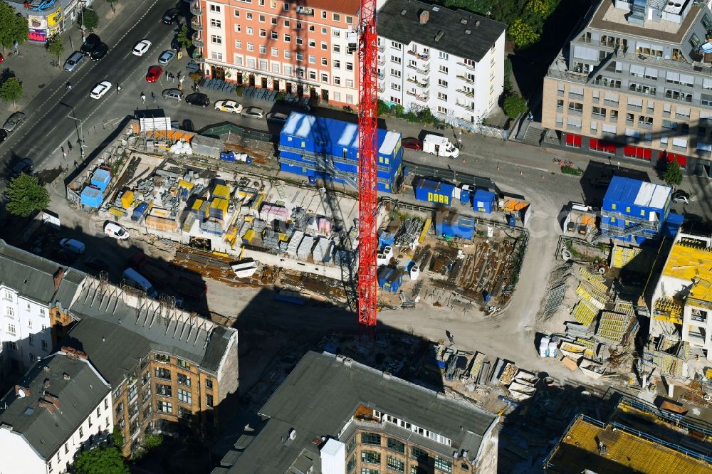 Berlin from above - Construction site to build a new office and commercial building CUVRY CAMPUS on Cuvrystrasse - Schlesische Strasse in the district Kreuzberg in Berlin, Germany