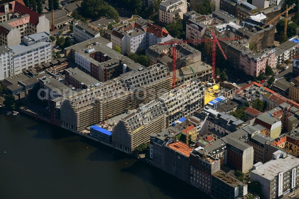 Aerial image Berlin - Construction site to build a new office and commercial building CUVRY CAMPUS on Cuvrystrasse - Schlesische Strasse in the district Kreuzberg in Berlin, Germany