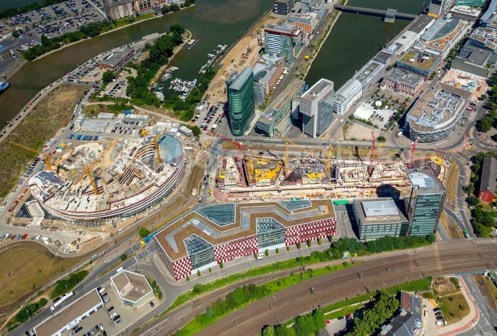 Aerial image Düsseldorf - Construction site to build a new office and commercial building FLOAT between Franzsiusstrasse and Holzstrasse in Duesseldorf in the state North Rhine-Westphalia, Germany