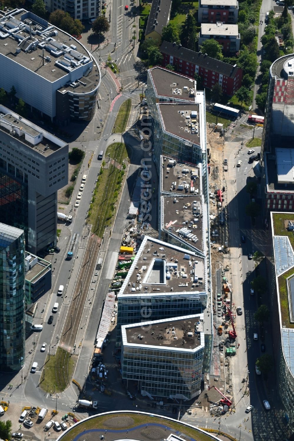 Düsseldorf from the bird's eye view: Construction site to build a new office and commercial building FLOAT between Franzsiusstrasse and Holzstrasse in Duesseldorf in the state North Rhine-Westphalia, Germany