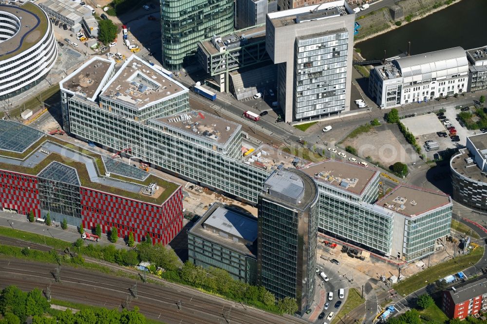 Düsseldorf from the bird's eye view: Construction site to build a new office and commercial building FLOAT between Franzsiusstrasse and Holzstrasse in Duesseldorf in the state North Rhine-Westphalia, Germany