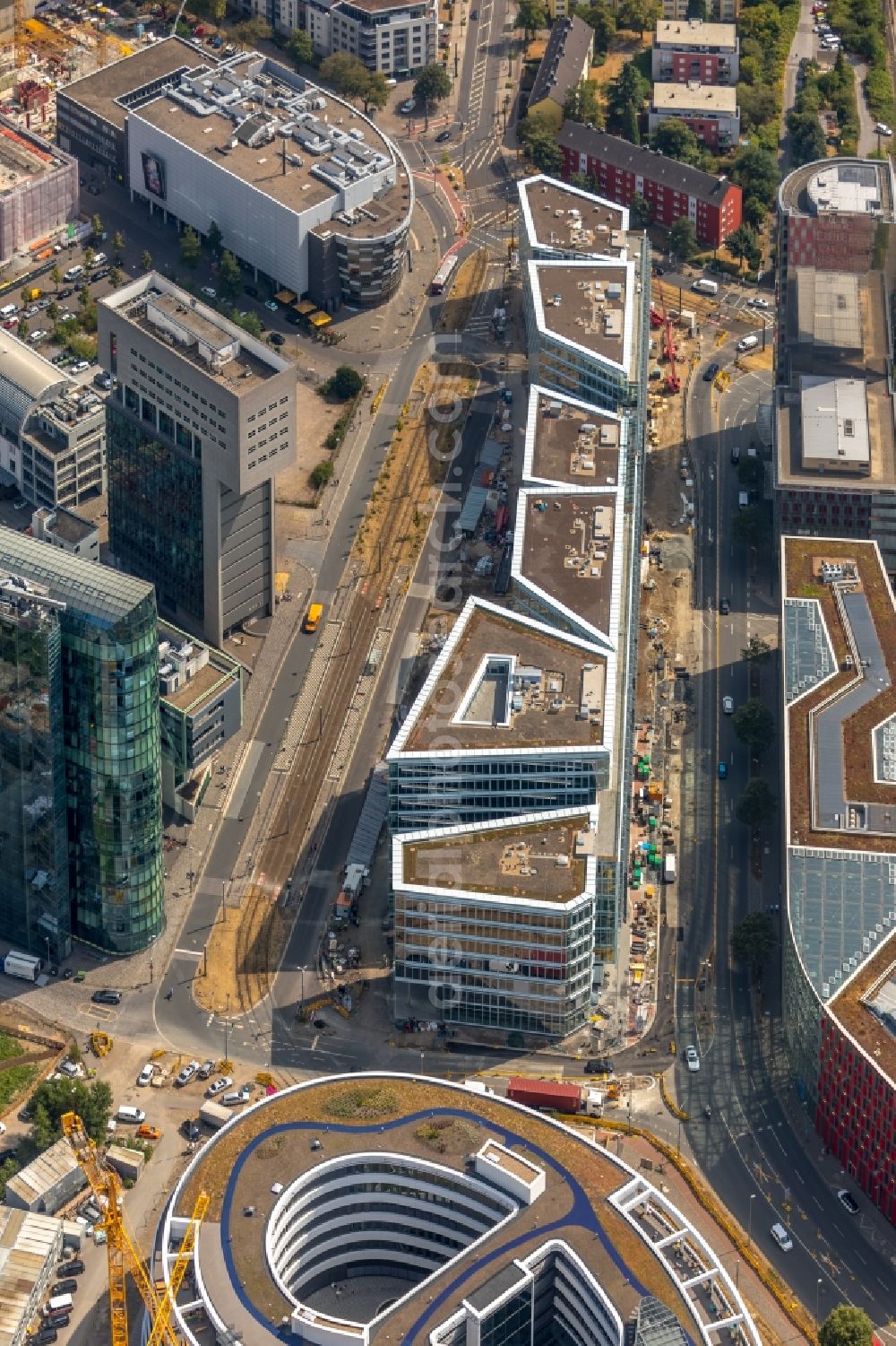 Düsseldorf from above - Construction site to build a new office and commercial building FLOAT between Franzsiusstrasse and Holzstrasse in Duesseldorf in the state North Rhine-Westphalia, Germany