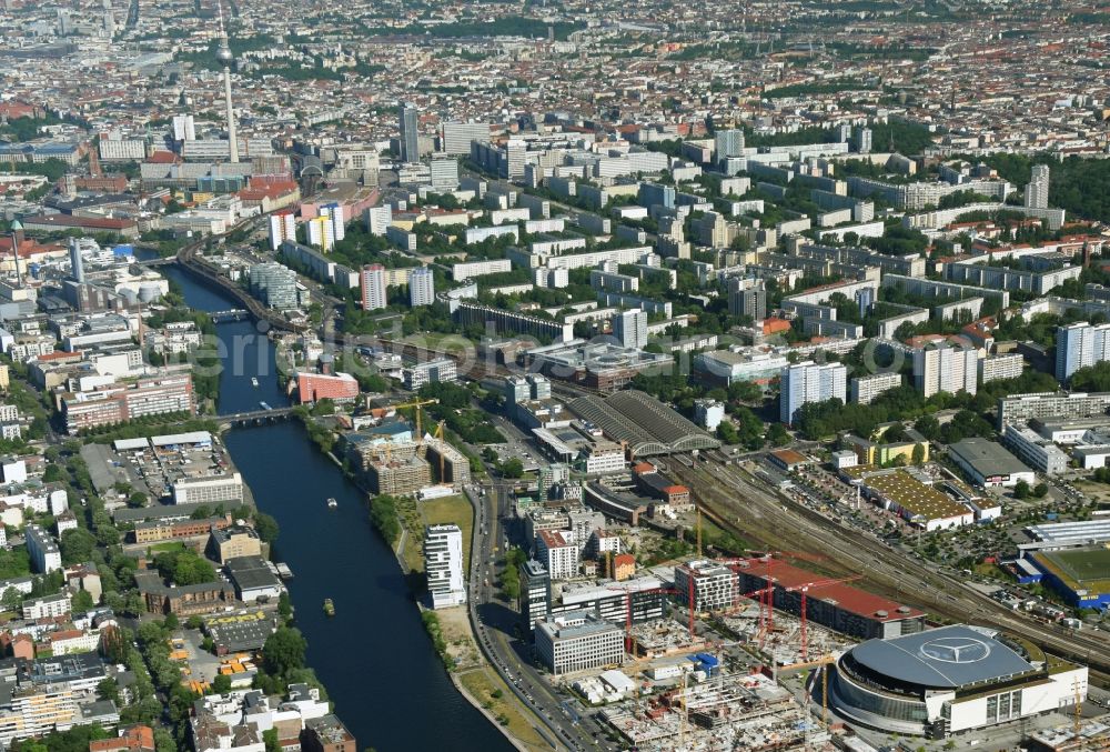 Berlin from above - Construction site to build a new office and commercial building M_EINS of OVG Real Estate and LBBW Immobilien on Muehlenstrasse in the district Bezirk Friedrichshain-Kreuzberg in Berlin, Germany