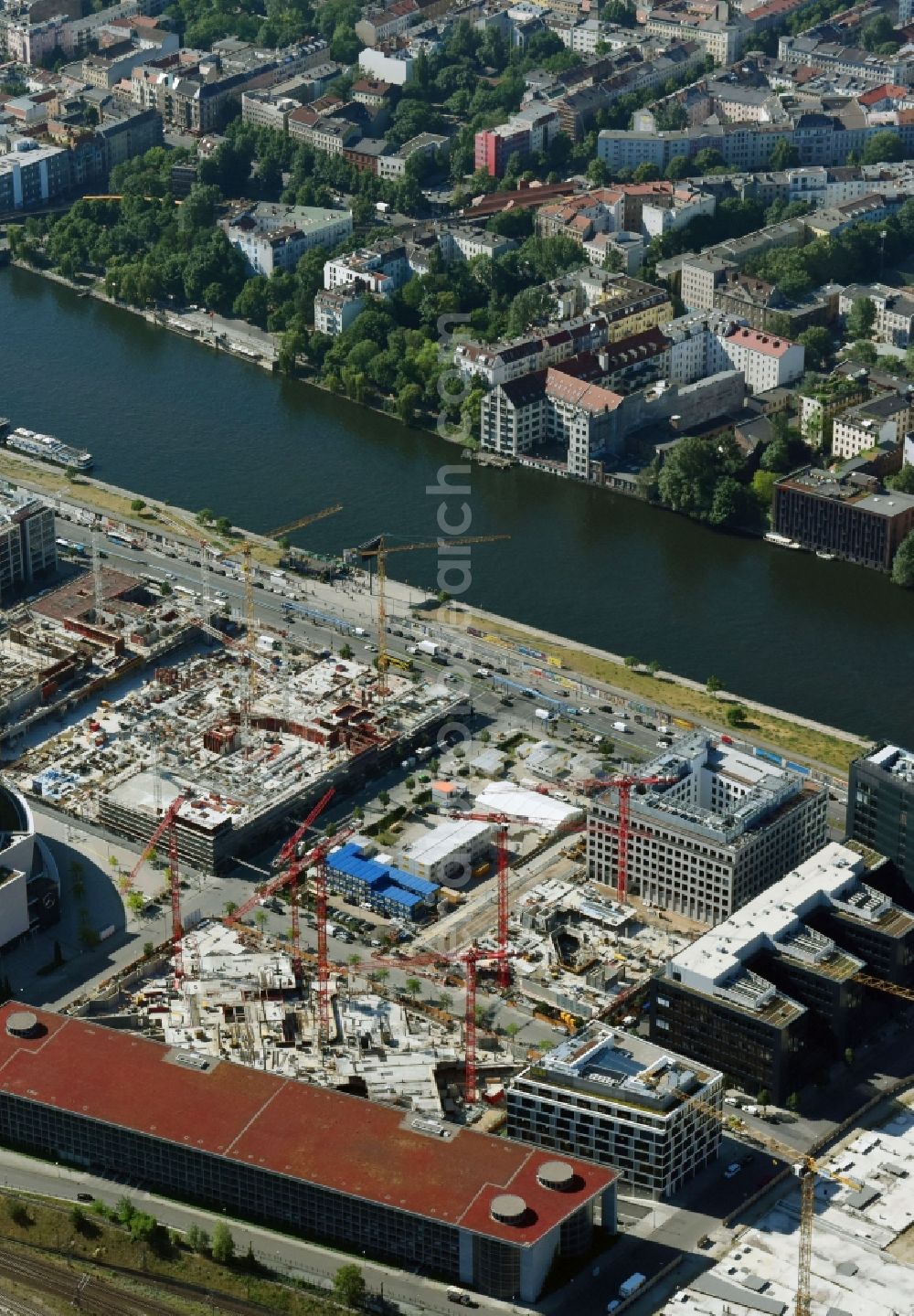 Berlin from above - Construction site to build a new office and commercial building M_EINS of OVG Real Estate and LBBW Immobilien on Muehlenstrasse in the district Bezirk Friedrichshain-Kreuzberg in Berlin, Germany