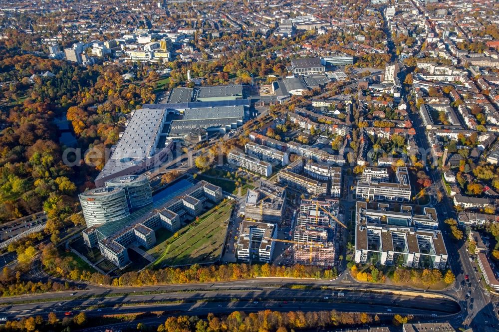 Aerial photograph Essen - Construction site to build a new office and commercial building Ecke Messeallee - Luxemburger Strasse in Essen in the state North Rhine-Westphalia. Responsible building contractor - Hochtief