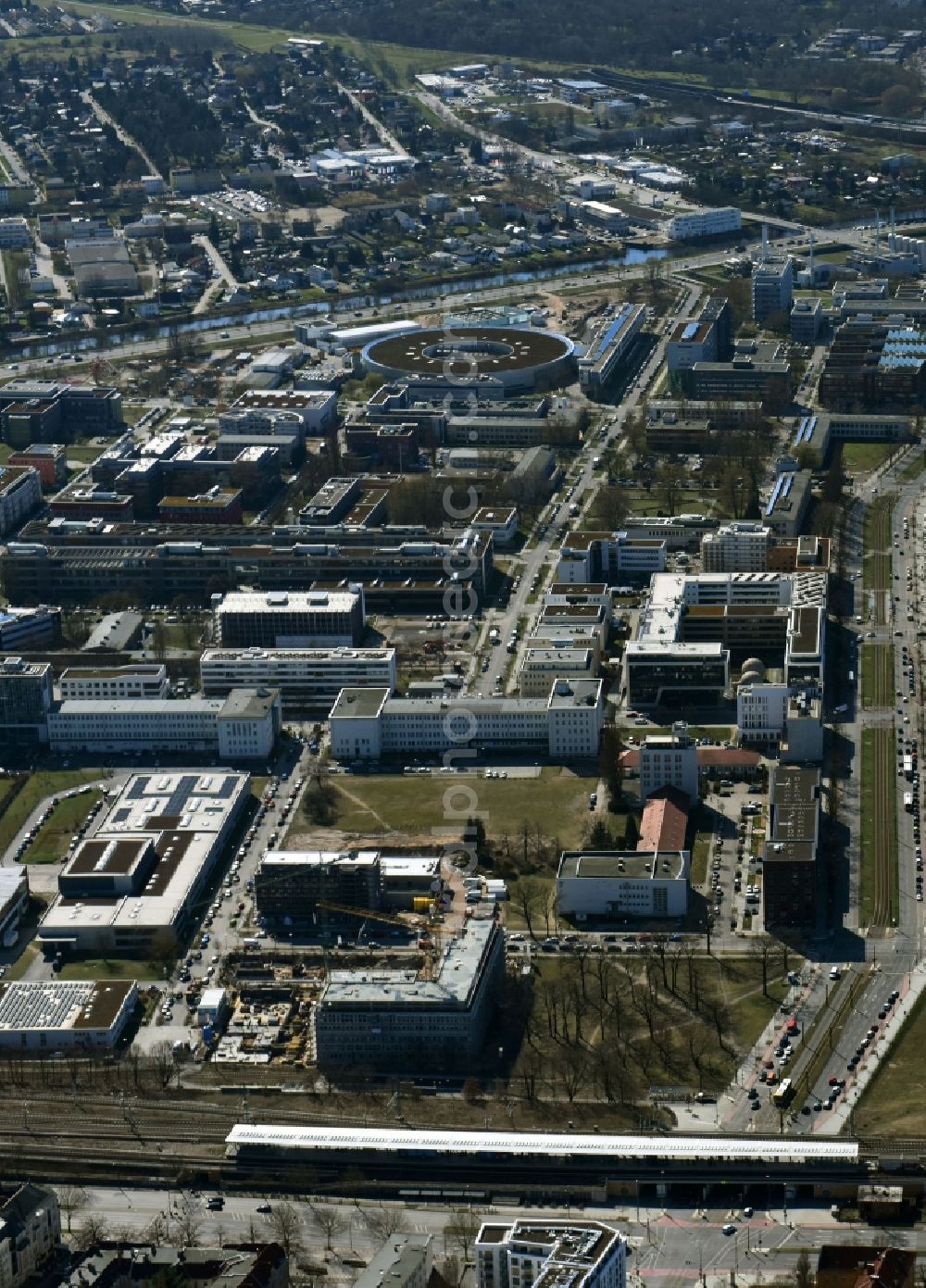 Berlin from the bird's eye view: Construction site to build a new office and commercial building NUBIS on Franz-Ehrlich-Strasse corner Ernst-Augustin-Strasse in the district Bezirk Treptow-Koepenick in Berlin