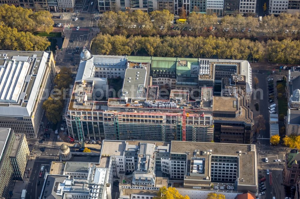 Düsseldorf from above - Construction site to build a new office and commercial building KOe-QUARTIER on Koenigsallee - Breite Strasse in Duesseldorf in the state North Rhine-Westphalia, Germany