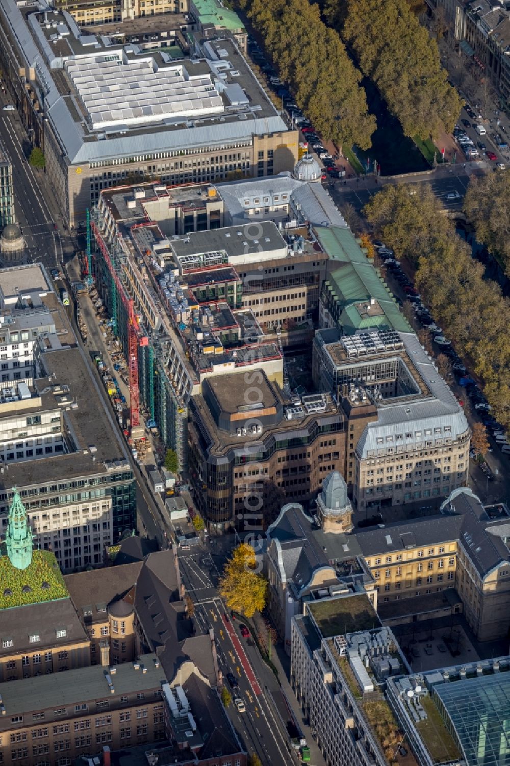 Düsseldorf from above - Construction site to build a new office and commercial building KOe-QUARTIER on Koenigsallee - Breite Strasse in Duesseldorf in the state North Rhine-Westphalia, Germany