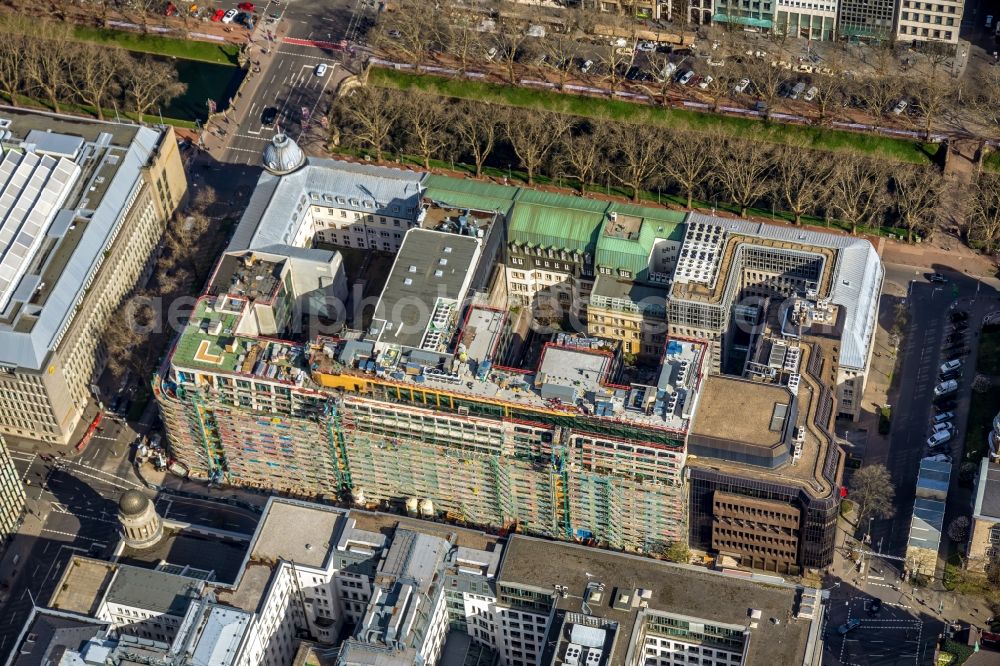 Aerial photograph Düsseldorf - Construction site to build a new office and commercial building KOe-QUARTIER on Koenigsallee - Breite Strasse in Duesseldorf in the state North Rhine-Westphalia, Germany