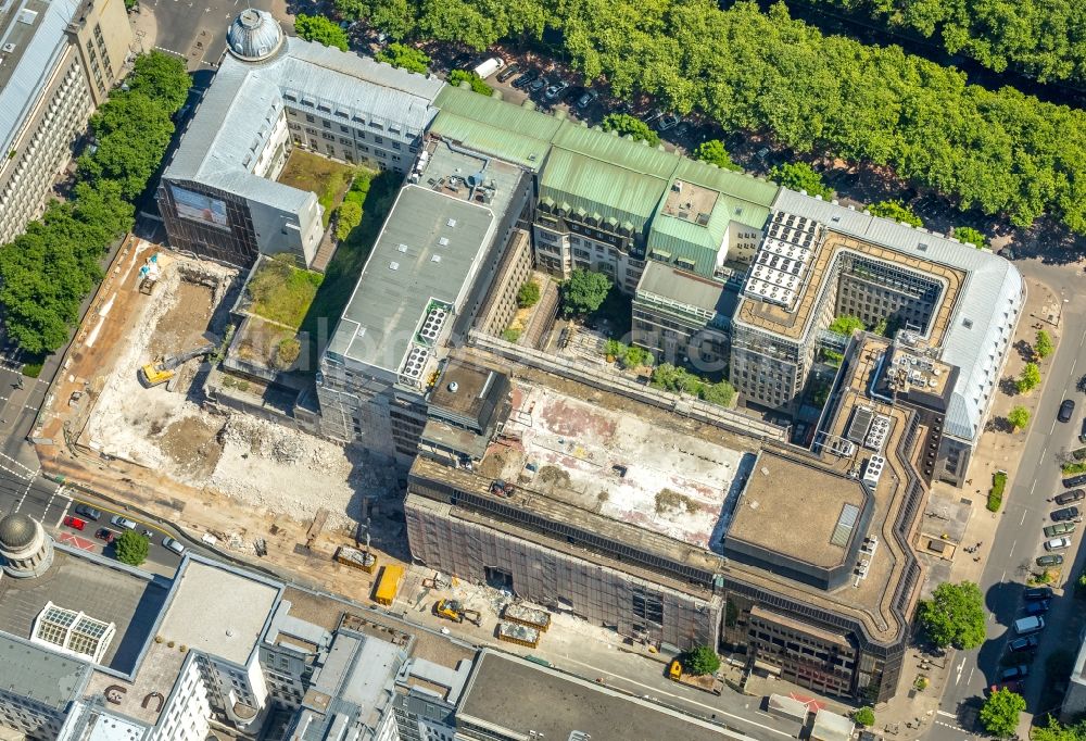 Düsseldorf from above - Construction site to build a new office and commercial building KOe-QUARTIER on Koenigsallee - Breite Strasse in Duesseldorf in the state North Rhine-Westphalia, Germany