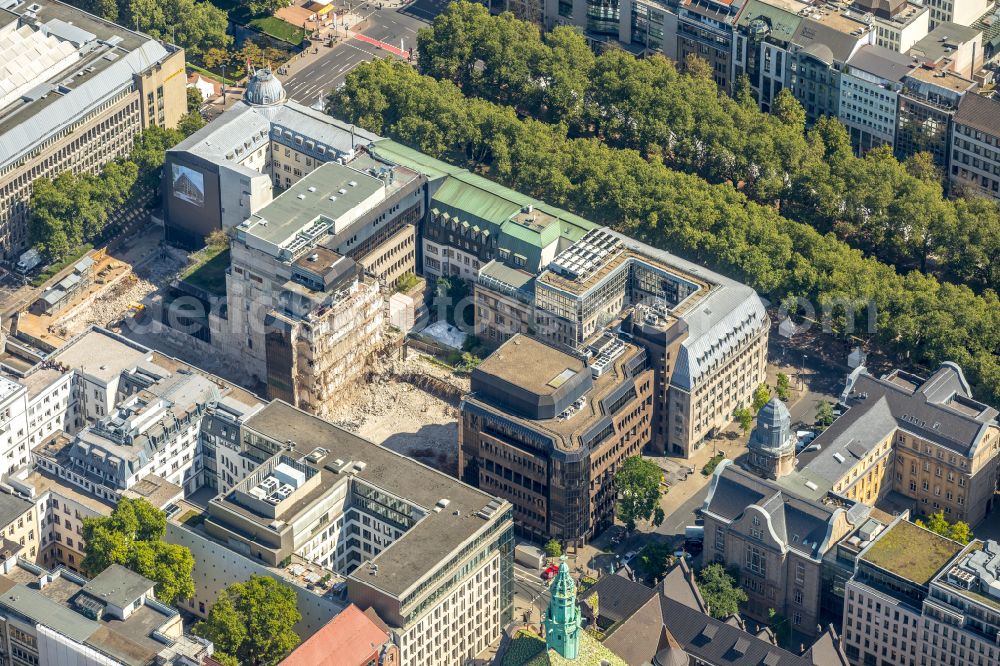 Aerial photograph Düsseldorf - Construction site to build a new office and commercial building KOe-QUARTIER on Koenigsallee - Breite Strasse in Duesseldorf in the state North Rhine-Westphalia, Germany