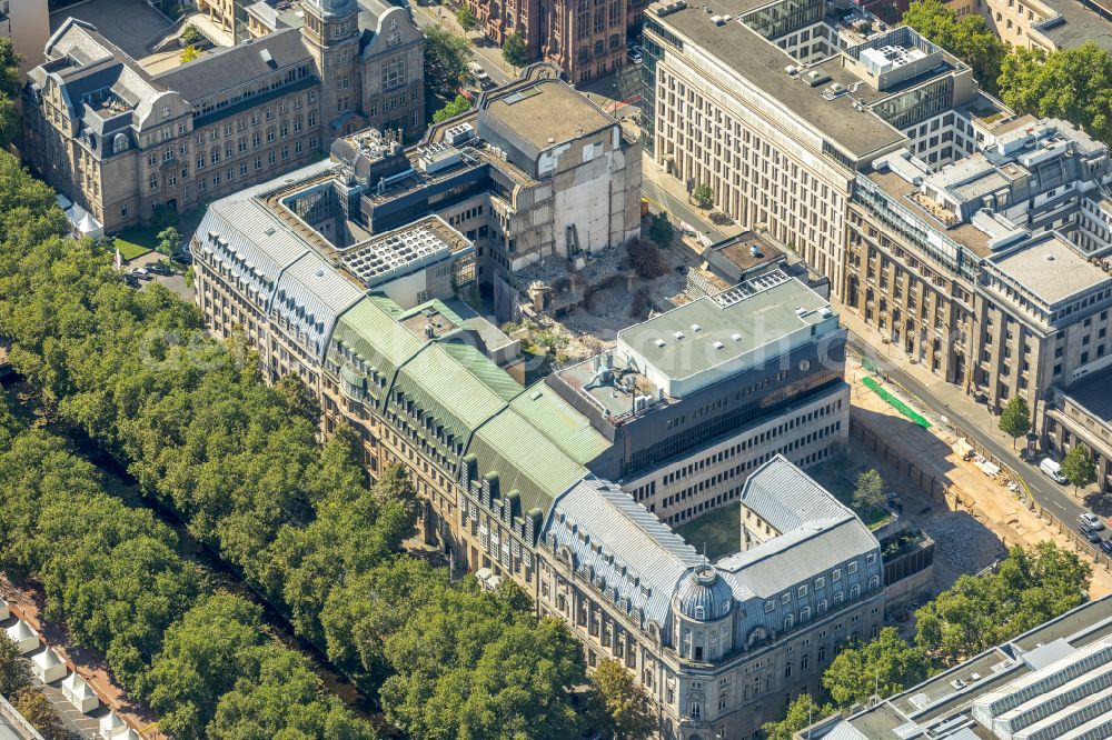 Düsseldorf from above - Construction site to build a new office and commercial building KOe-QUARTIER on Koenigsallee - Breite Strasse in Duesseldorf in the state North Rhine-Westphalia, Germany